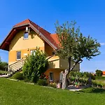 Apartmán Peaceful Family Apartments Near Terme Catez
