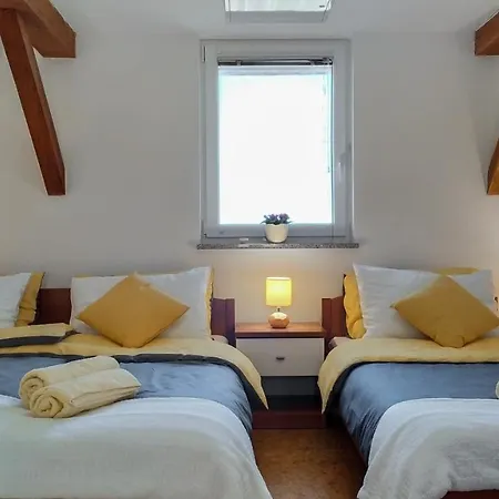 Peaceful Family Near Terme Catez Apartment *